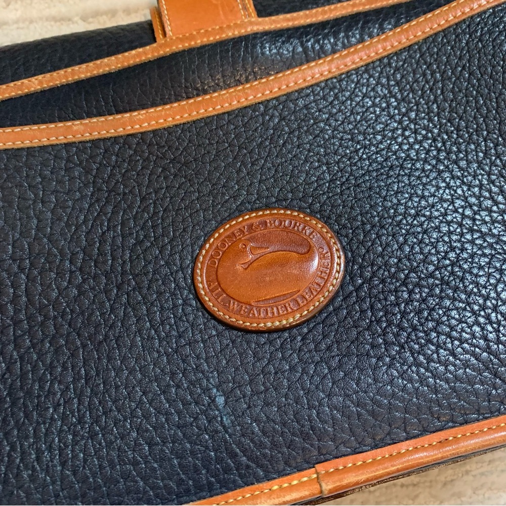 Dooney & Bourke Navy and Brown Vintage Shoulder Bag - Picture 6 of 7